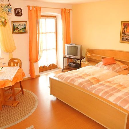Haus Am Waldrand - Ferienwohnung Augustin Графенау Екстериор снимка